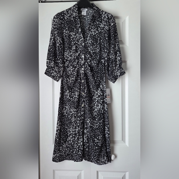 NWT DKNY Black and White Sheath Dress with V-Neck - Picture 4 of 10